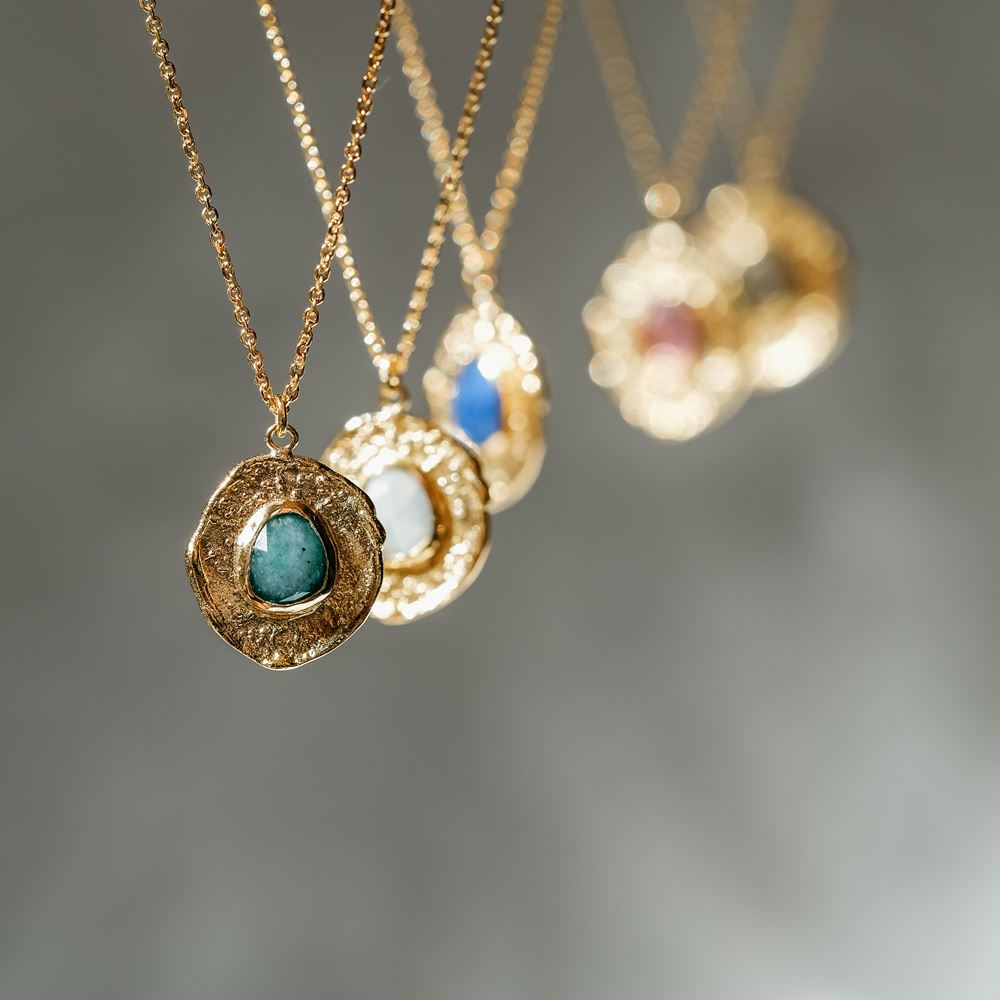 Necklace Aura - Courage (gold plated)