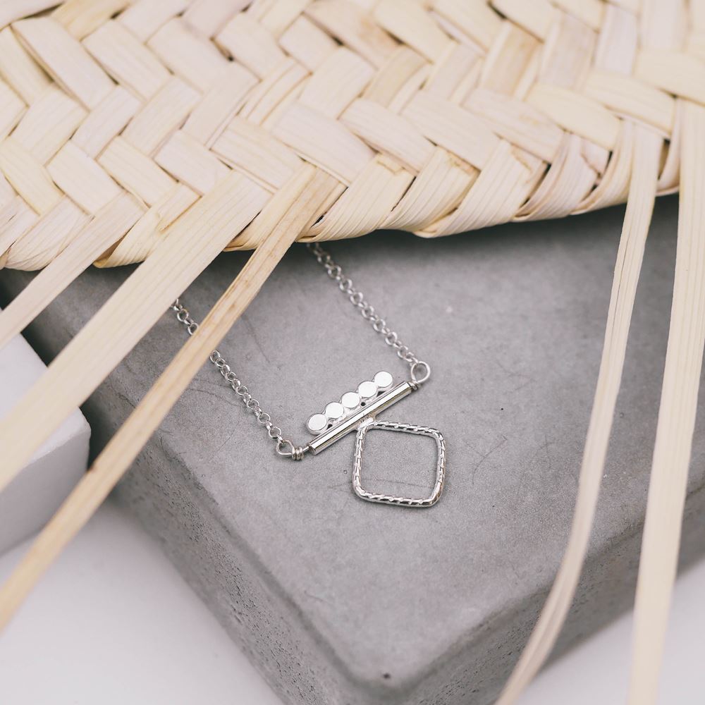 Necklace Nissa square (silver 925)