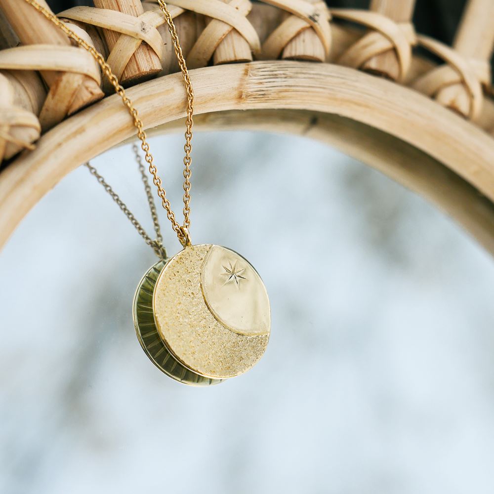 Necklace The tumbler (18k gold)