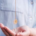 Necklace The tumbler (18k gold)