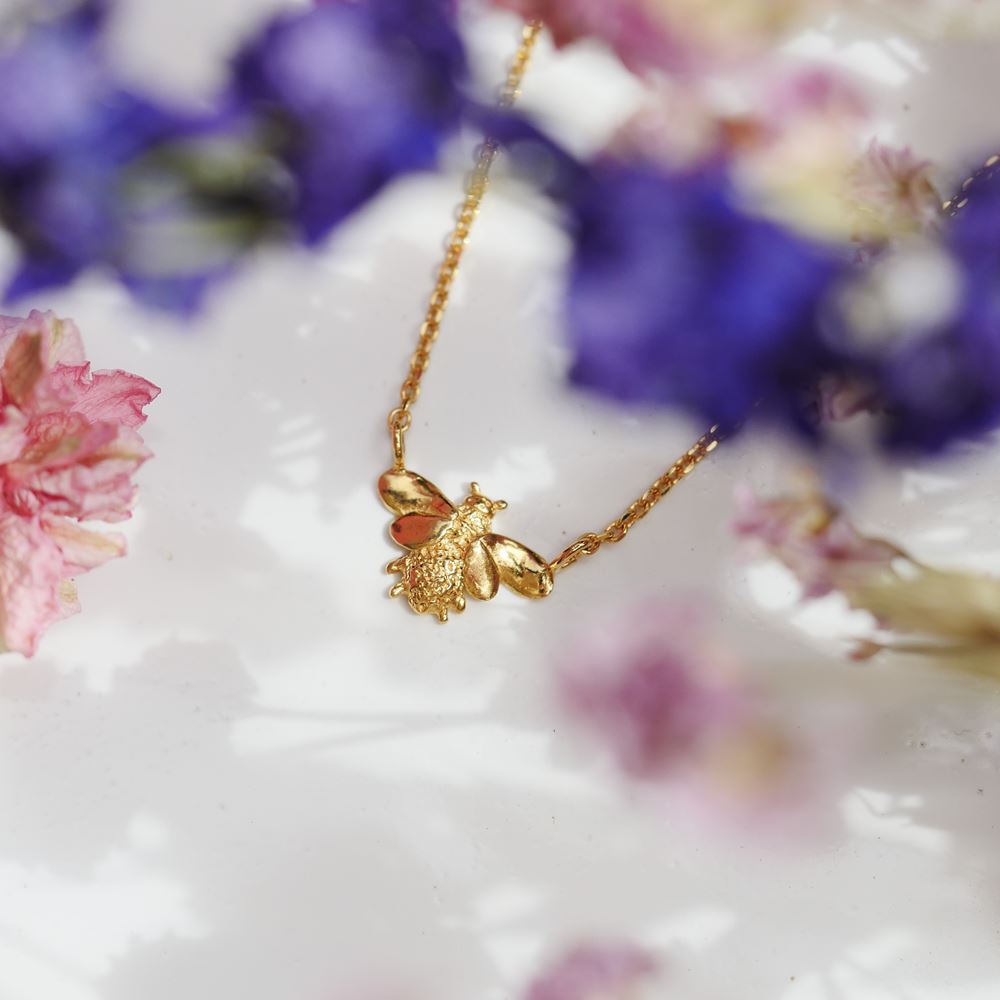 Short necklace Beekeeper (18k gold)