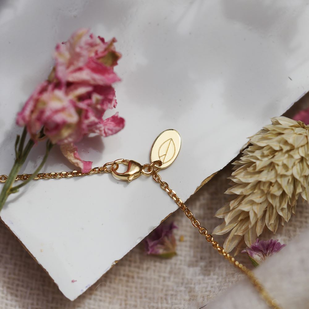 Short necklace Beekeeper (18k gold)