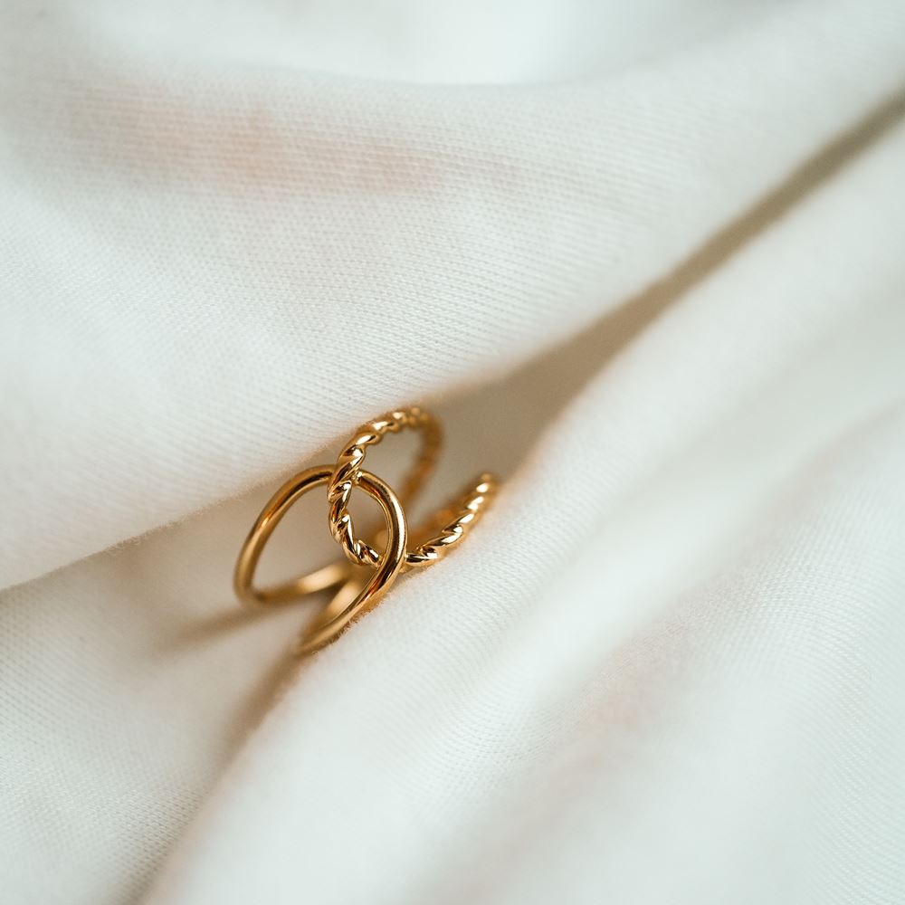 Ring L'attachante (18k gold)